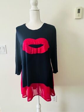 Black & Hot Pink Sequin Lip Tunic Blouse